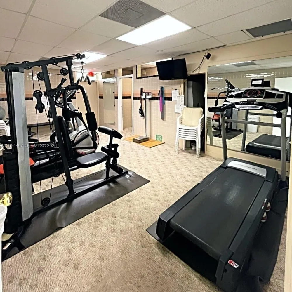 6100 NW 44th St #405 Lauderhill, FL 33319