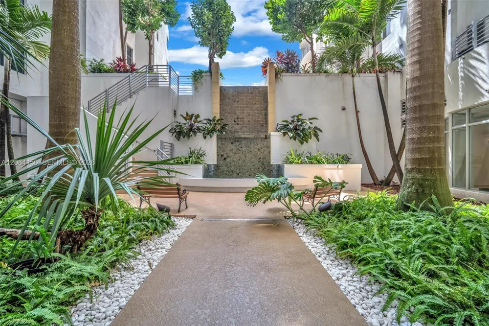 1830 Radius Dr #503 Hollywood, FL 33020