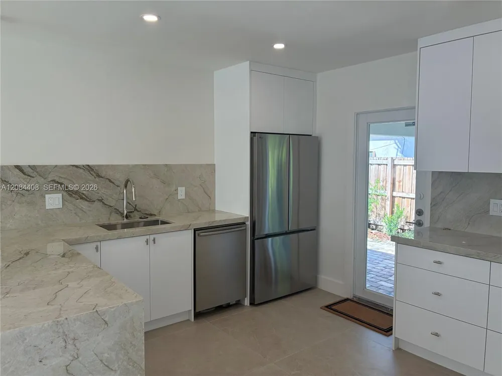 936 SW 19th St Fort Lauderdale, FL 33315