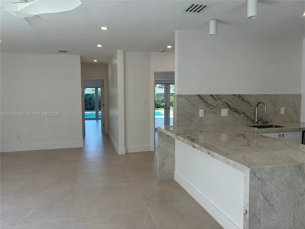 936 SW 19th St Fort Lauderdale, FL 33315
