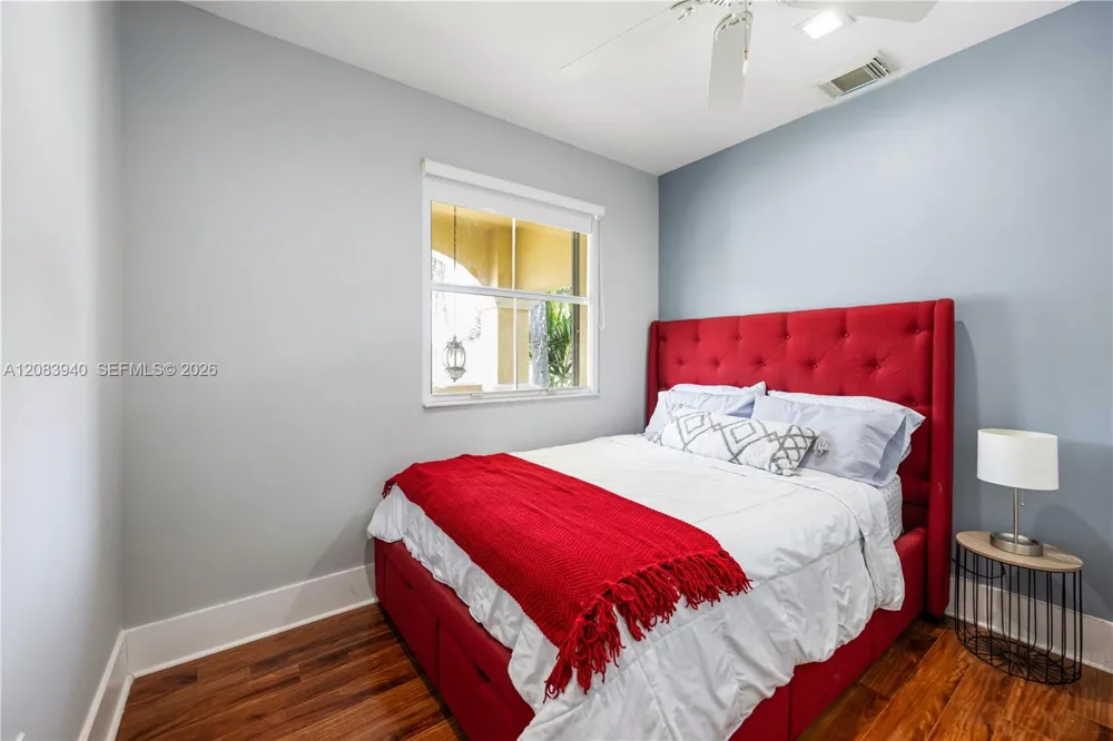 18806 NW 23rd Pl Pembroke Pines, FL 33029