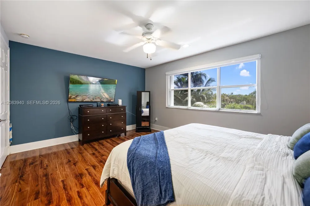 18806 NW 23rd Pl Pembroke Pines, FL 33029