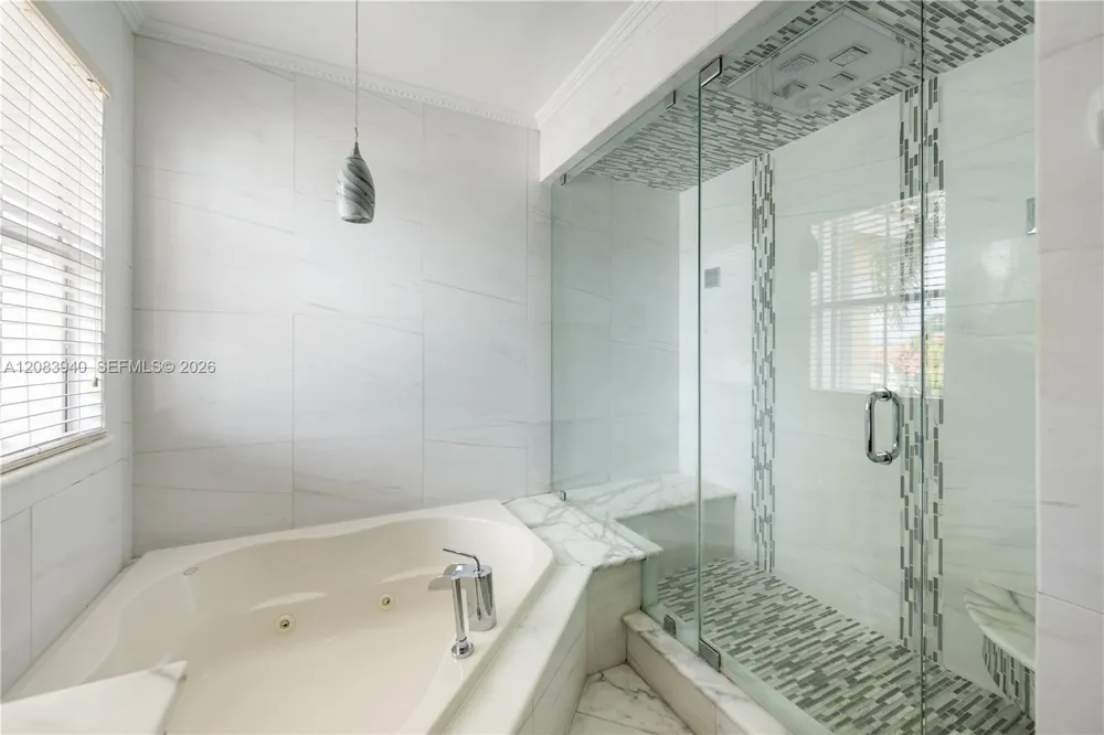 18806 NW 23rd Pl Pembroke Pines, FL 33029