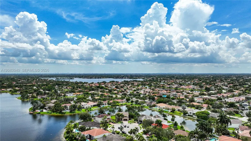 18806 NW 23rd Pl Pembroke Pines, FL 33029