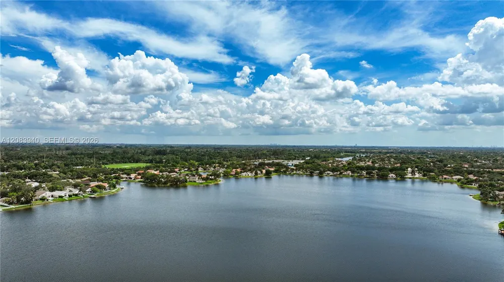 18806 NW 23rd Pl Pembroke Pines, FL 33029
