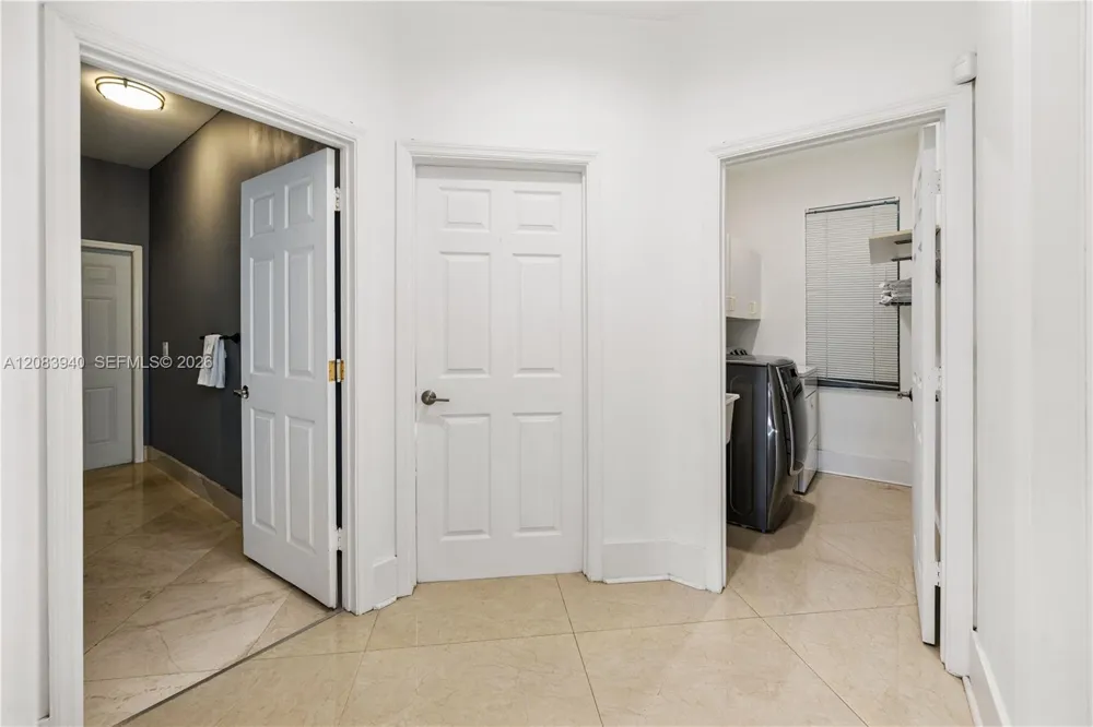 18806 NW 23rd Pl Pembroke Pines, FL 33029