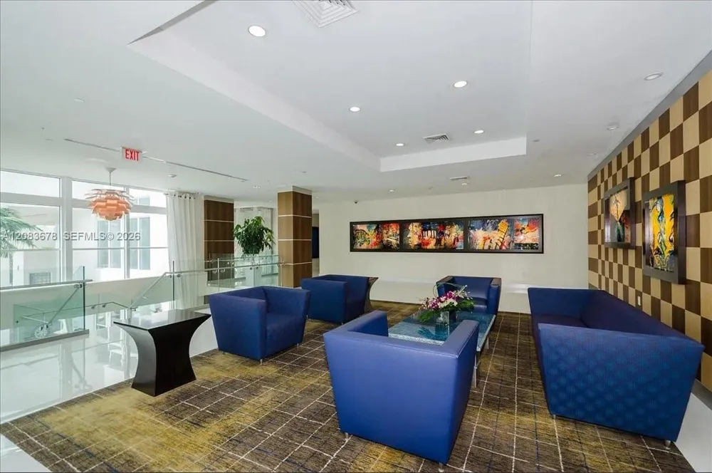 1800 Bayshore Dr #612 Miami, FL 33132