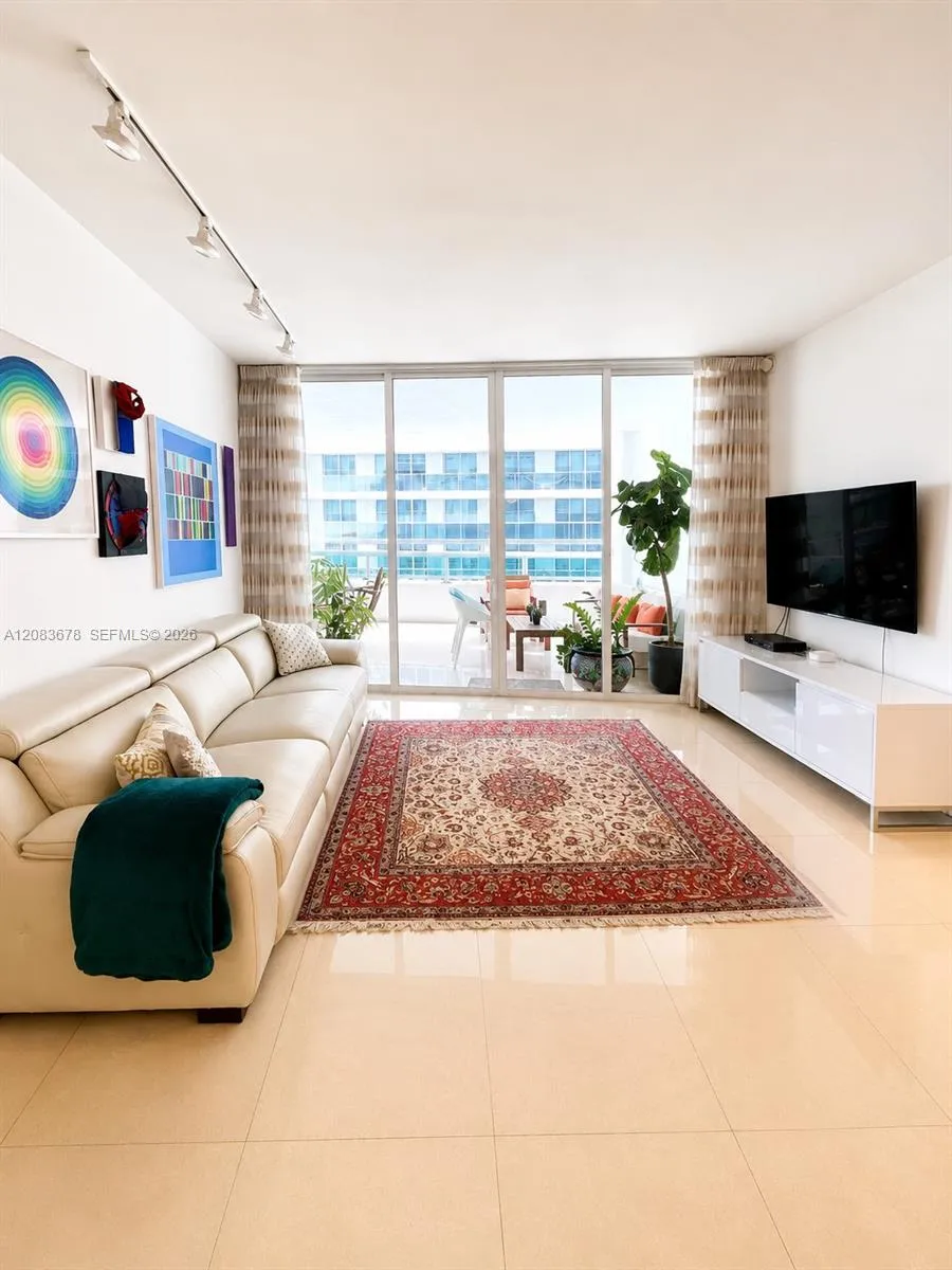 1800 Bayshore Dr #612 Miami, FL 33132