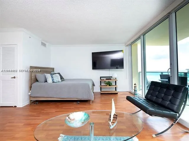 2501 S Ocean Dr #412 Hollywood, FL 33019