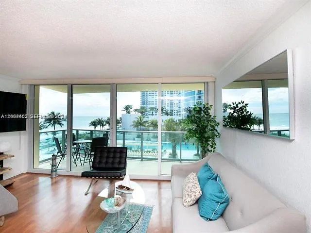 2501 S Ocean Dr #412 Hollywood, FL 33019