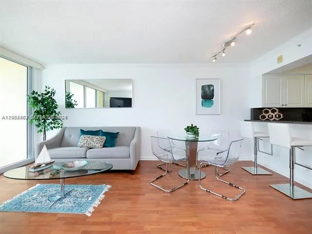2501 S Ocean Dr #412 Hollywood, FL 33019