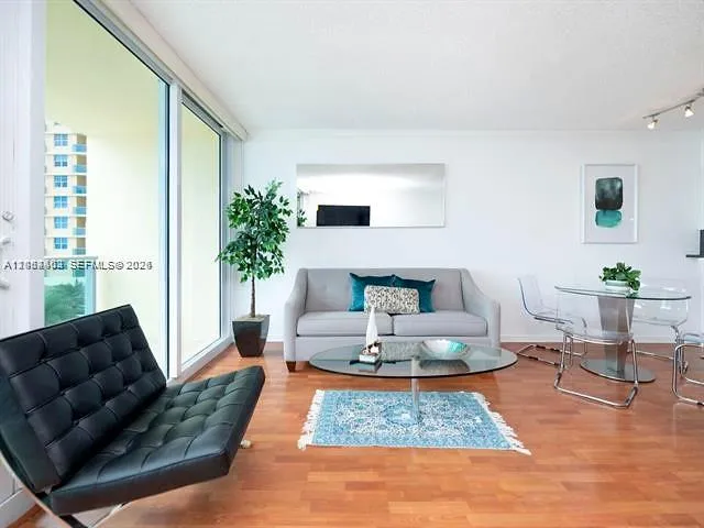 2501 S Ocean Dr #412 Hollywood, FL 33019