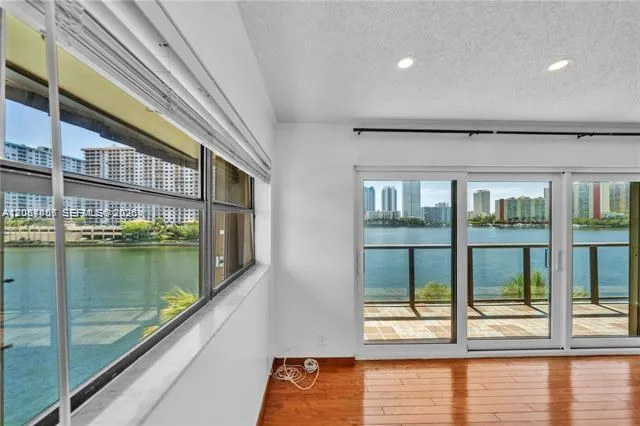 4000 NE 168th St #PH1A North Miami Beach, FL 33160