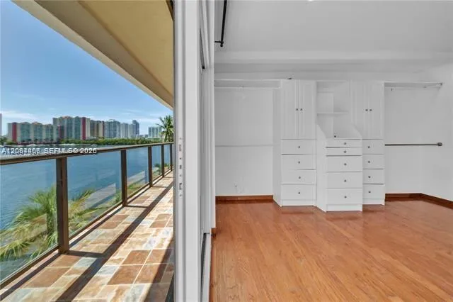 4000 NE 168th St #PH1A North Miami Beach, FL 33160