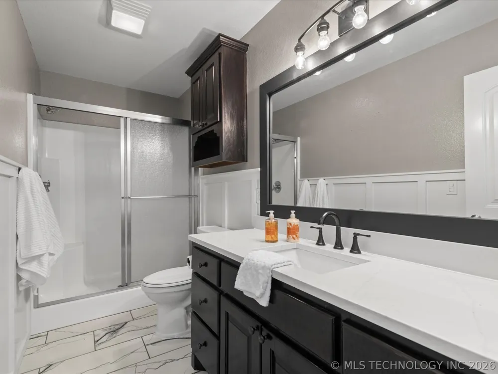 5817 Woodland Bartlesville, OK 74006