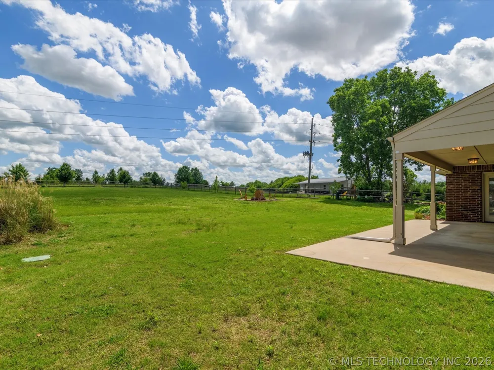 5817 Woodland Bartlesville, OK 74006