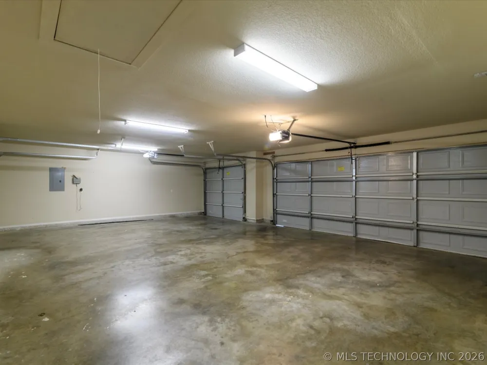 5817 Woodland Bartlesville, OK 74006