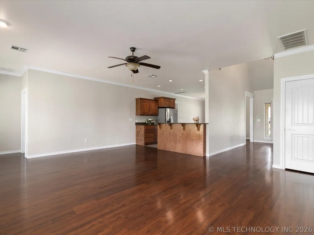 5817 Woodland Bartlesville, OK 74006
