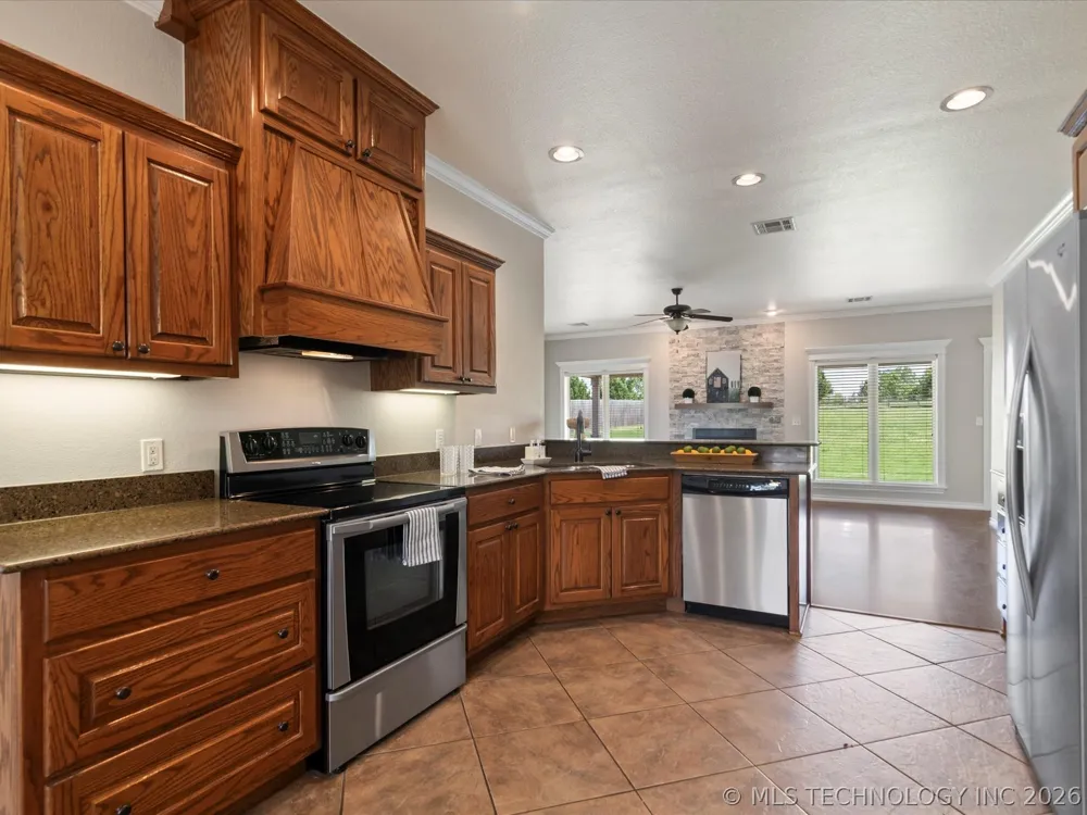5817 Woodland Bartlesville, OK 74006