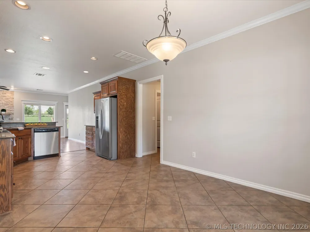 5817 Woodland Bartlesville, OK 74006