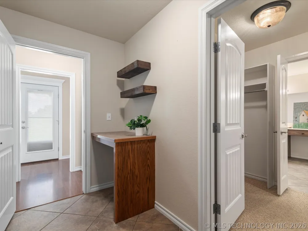 5817 Woodland Bartlesville, OK 74006
