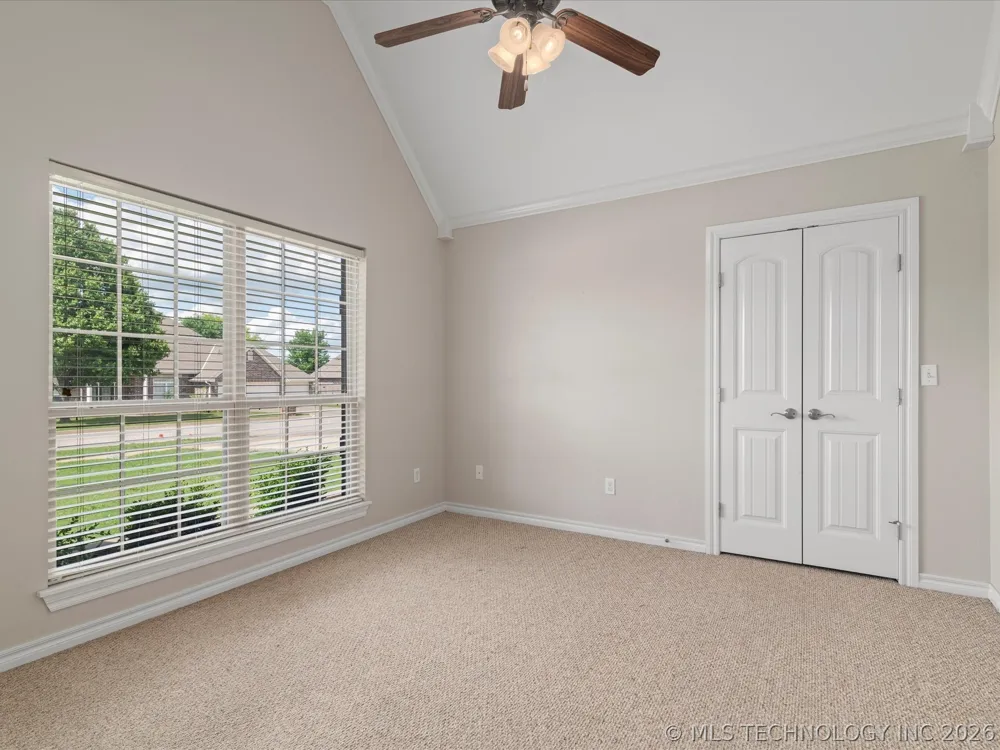 5817 Woodland Bartlesville, OK 74006
