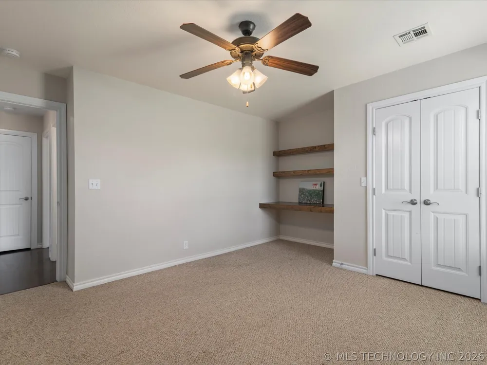5817 Woodland Bartlesville, OK 74006