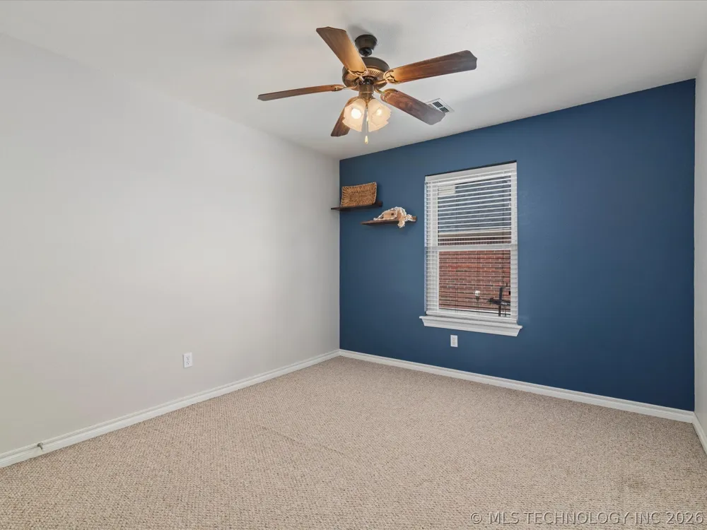 5817 Woodland Bartlesville, OK 74006