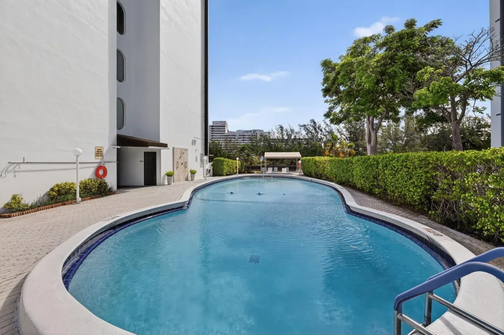 400 Diplomat Parkway #612 Hallandale Beach, FL 33009
