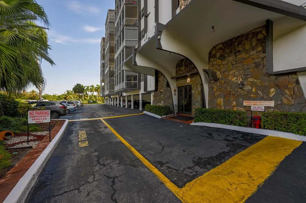 400 Diplomat Parkway #612 Hallandale Beach, FL 33009