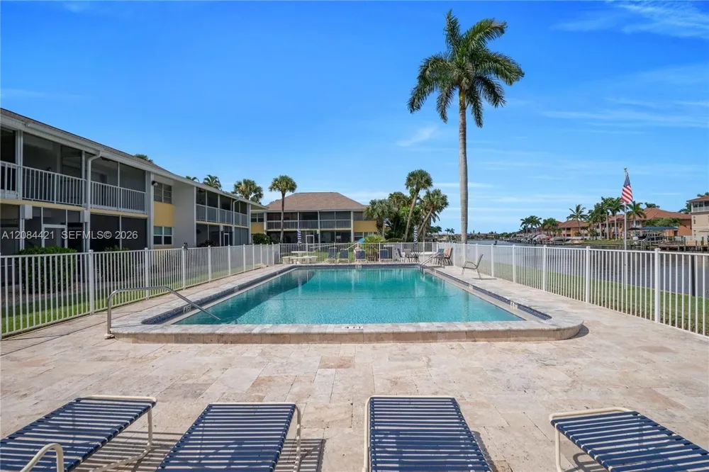 4613 SE 5th Ave #210 Cape Coral, FL 33904