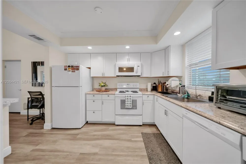 4613 SE 5th Ave #210 Cape Coral, FL 33904