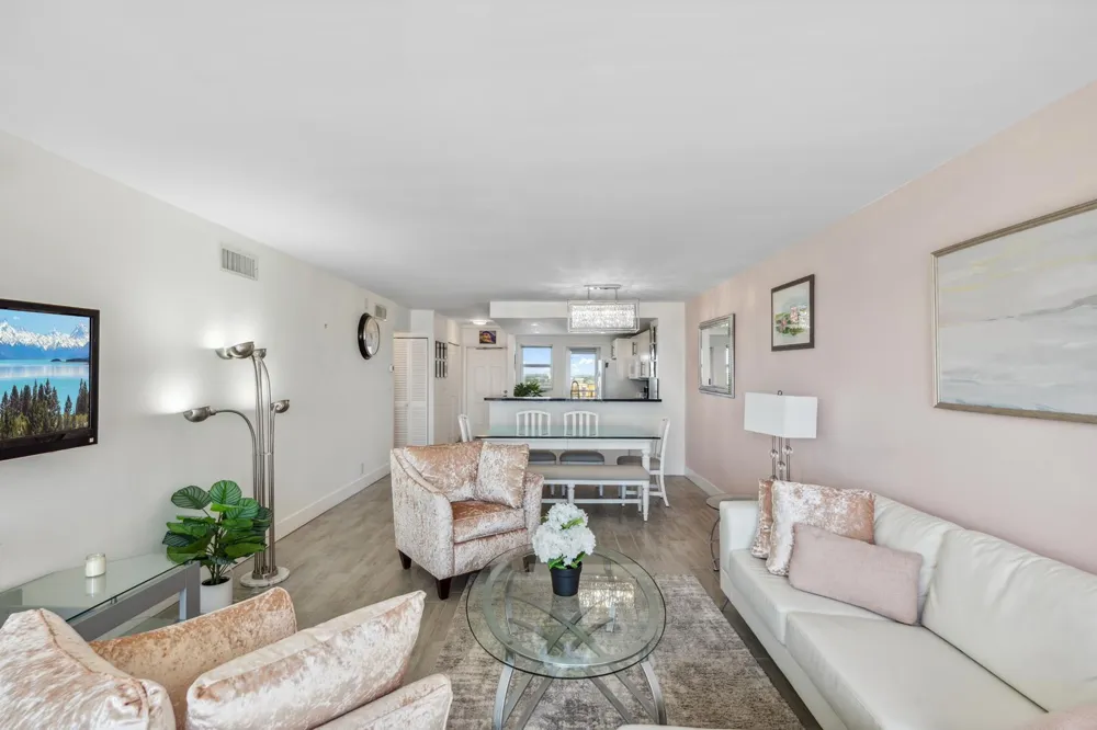 750 OCEAN BOULEVARD #1507 Pompano Beach, FL 33062
