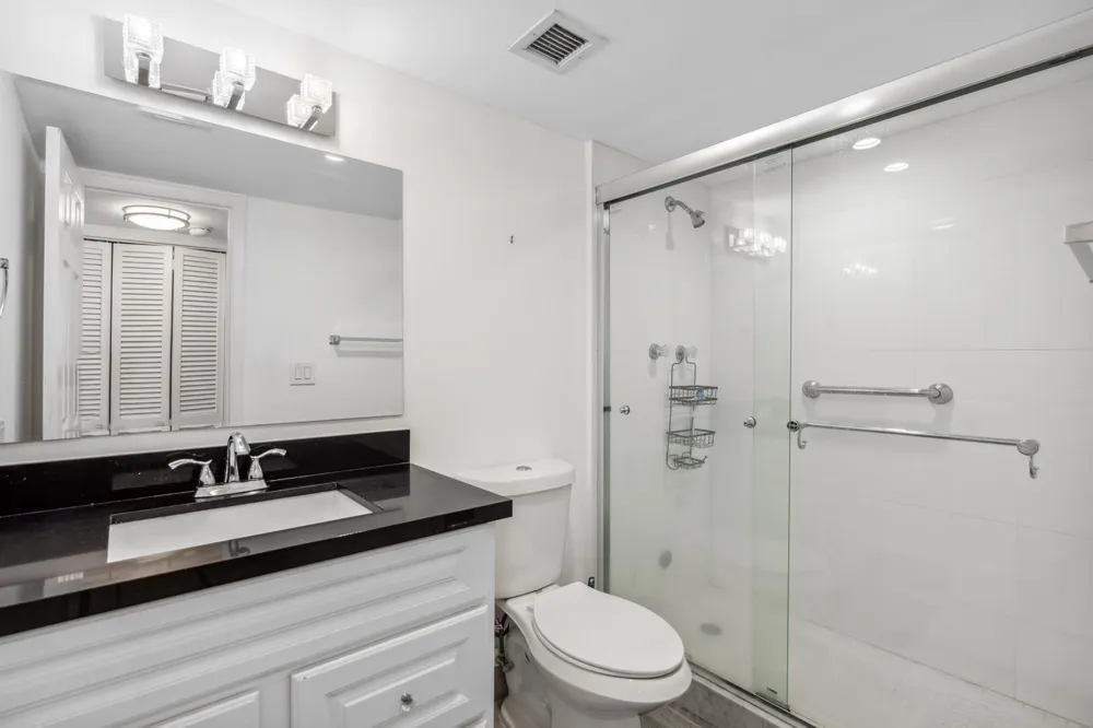 750 OCEAN BOULEVARD #1507 Pompano Beach, FL 33062