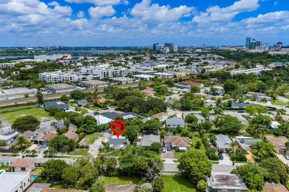 1007 CHARLES STREET West Palm Beach, FL 33401