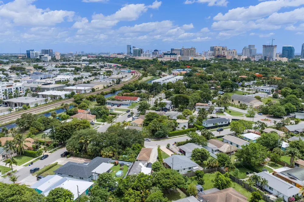 1007 CHARLES STREET West Palm Beach, FL 33401