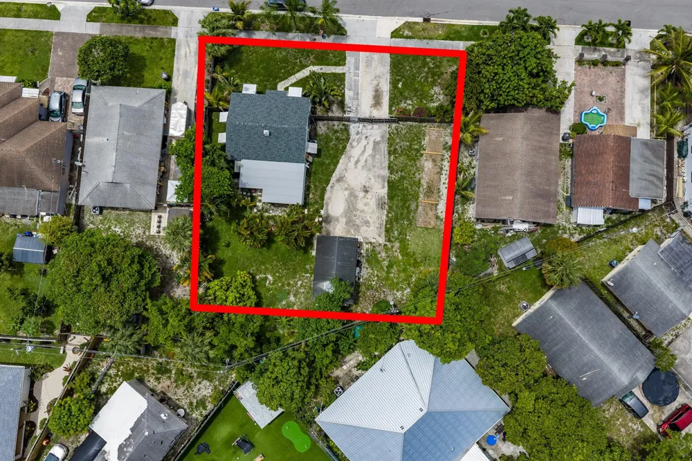 1007 CHARLES STREET West Palm Beach, FL 33401