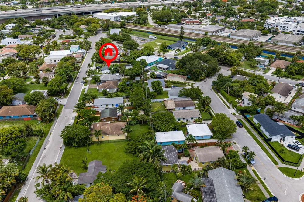 1007 CHARLES STREET West Palm Beach, FL 33401