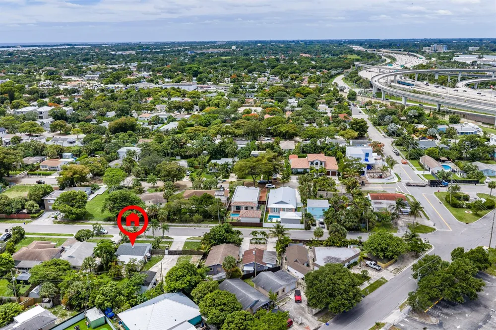 1007 CHARLES STREET West Palm Beach, FL 33401