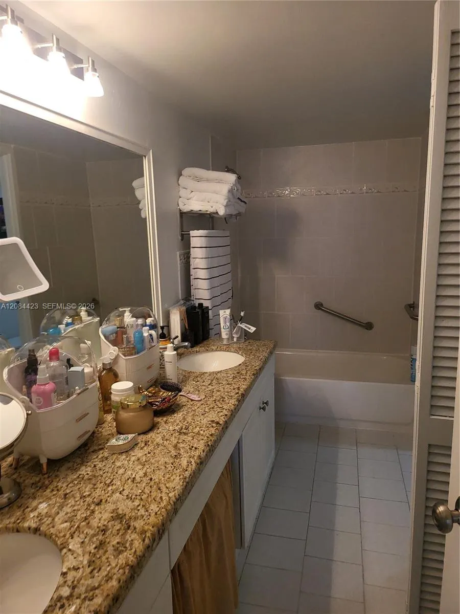 Address Not Shown Sunny Isles Beach, FL 33160