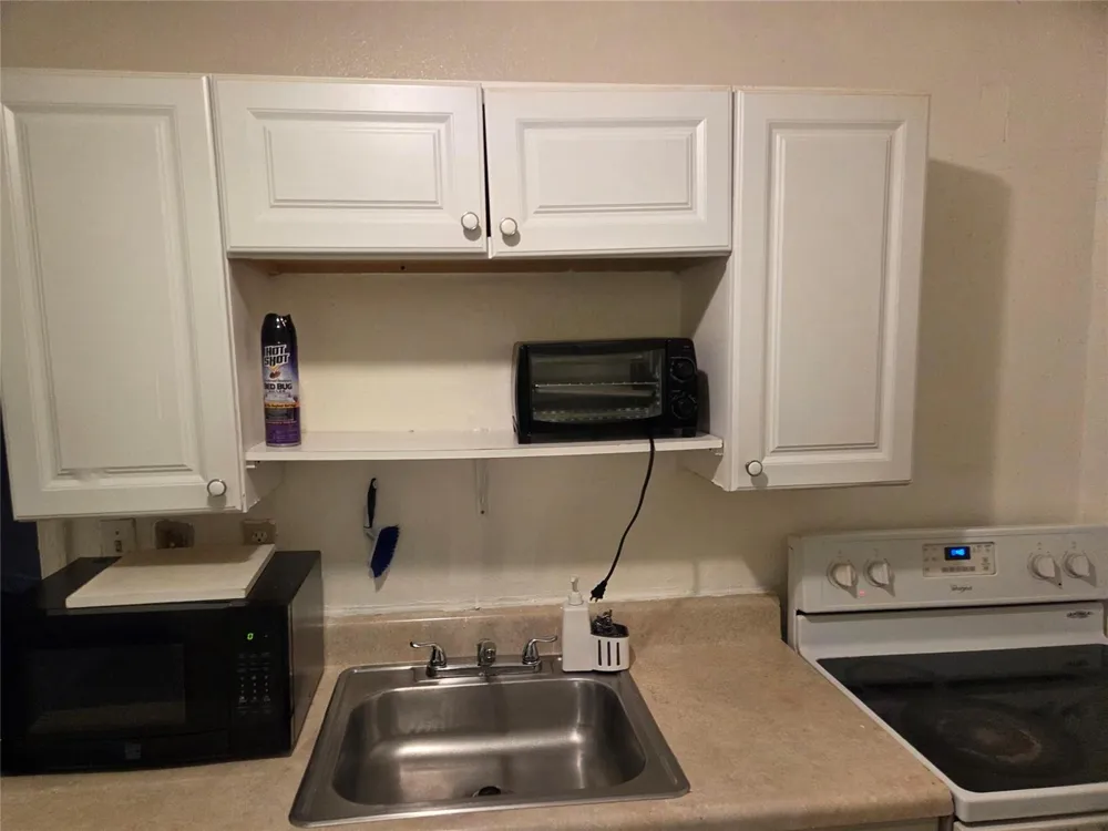 7818 SW 7TH COURT North Lauderdale, FL 33068