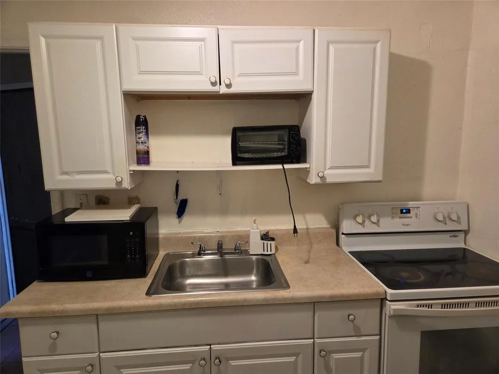 7818 SW 7TH COURT North Lauderdale, FL 33068