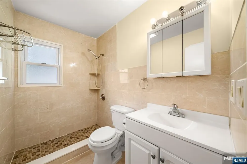 241 Union Avenue Rutherford, NJ 07070