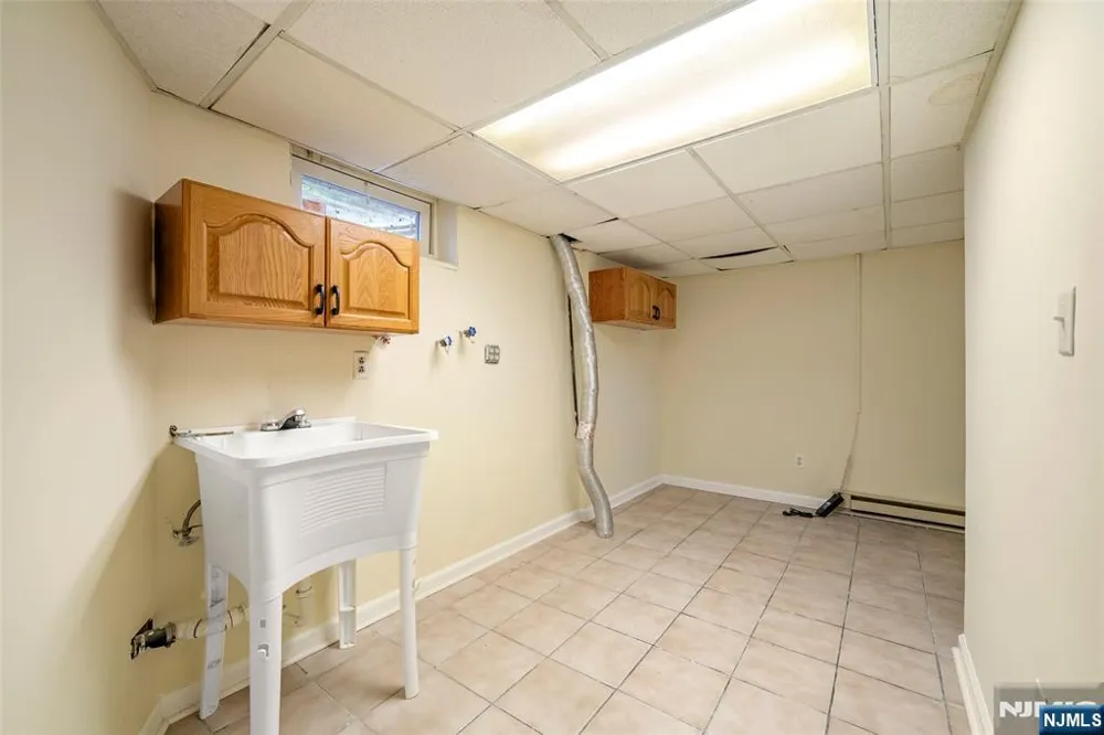 241 Union Avenue Rutherford, NJ 07070