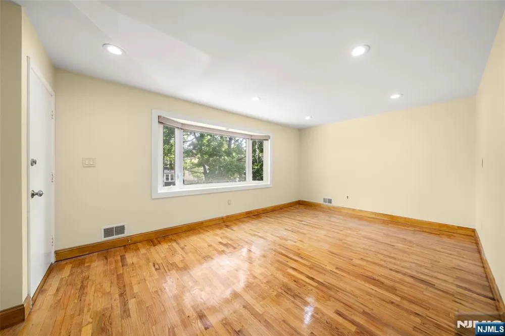 241 Union Avenue Rutherford, NJ 07070