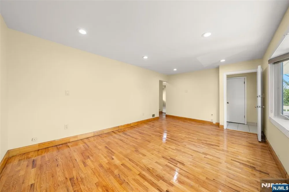 241 Union Avenue Rutherford, NJ 07070
