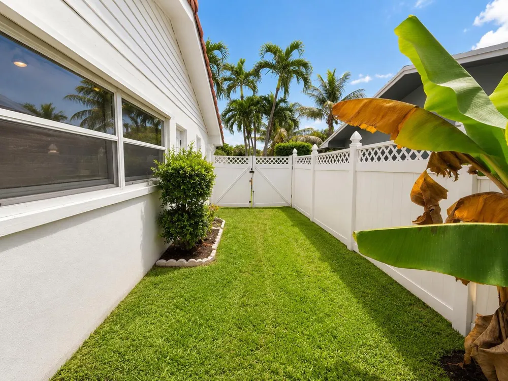 10873 MAGNOLIA STREET Palm Beach Gardens, FL 33418