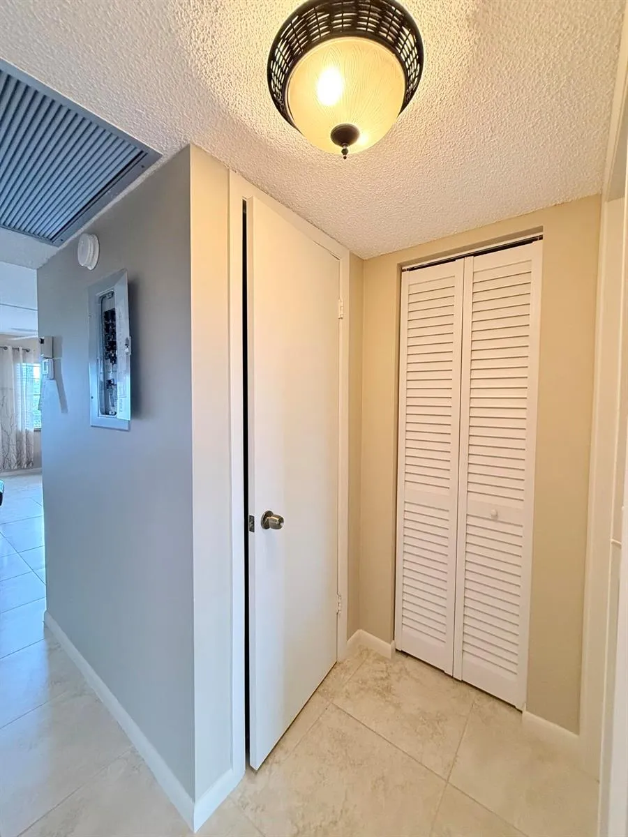 4015 Islewood D Deerfield Beach, FL 33442