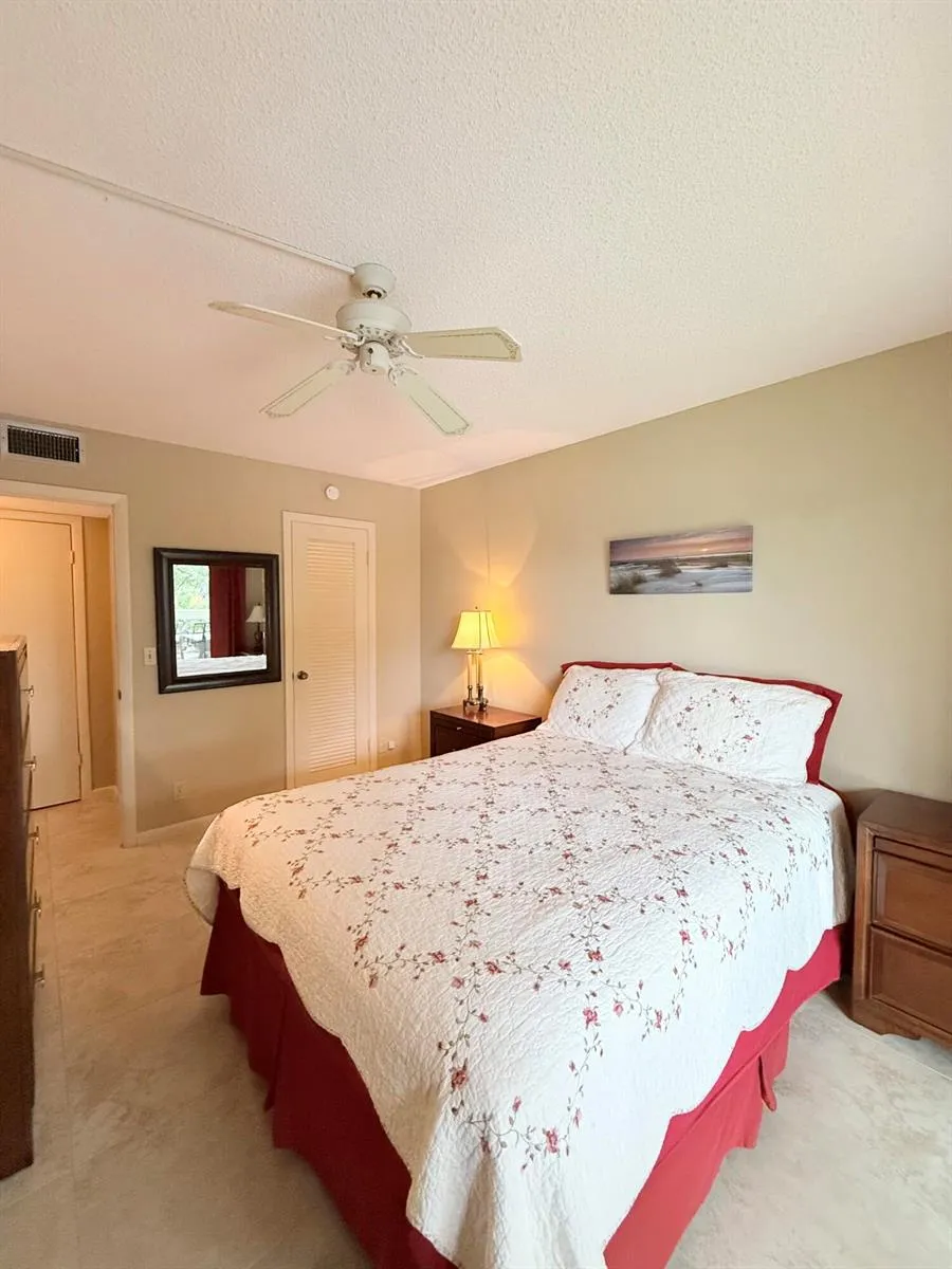 4015 Islewood D Deerfield Beach, FL 33442