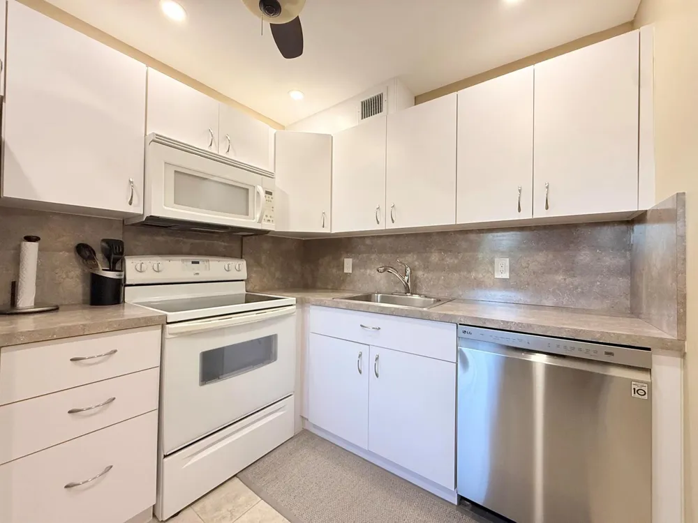 4015 Islewood D Deerfield Beach, FL 33442